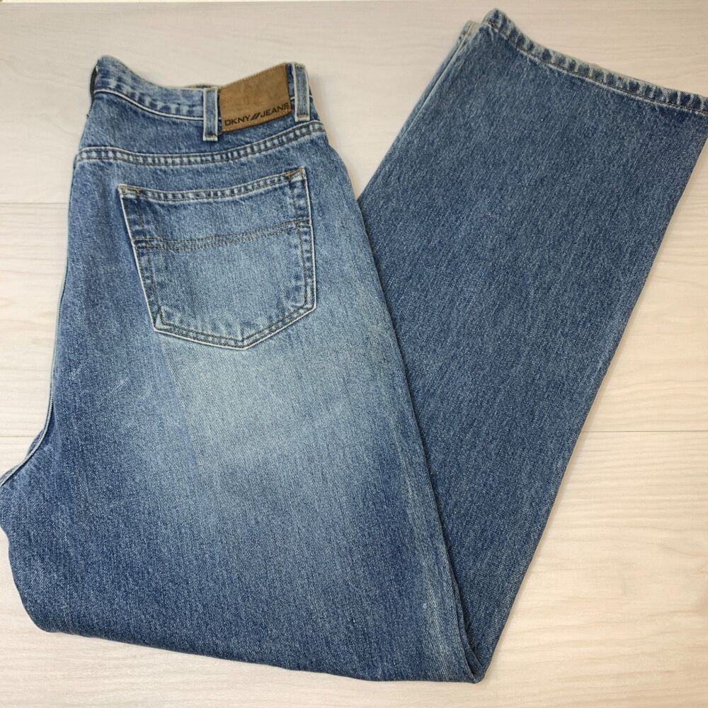 DKNY Duane Jeans Mens 36x32 BLUE Straight Fit Denim Stretch Dark City School